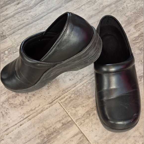 Women's Black Slip-On Shoes - Picture 3 of 6